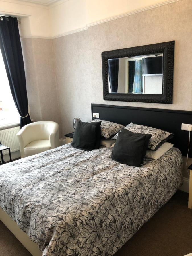 Milton Lodge ويستون سوبر مير المظهر الخارجي الصورة