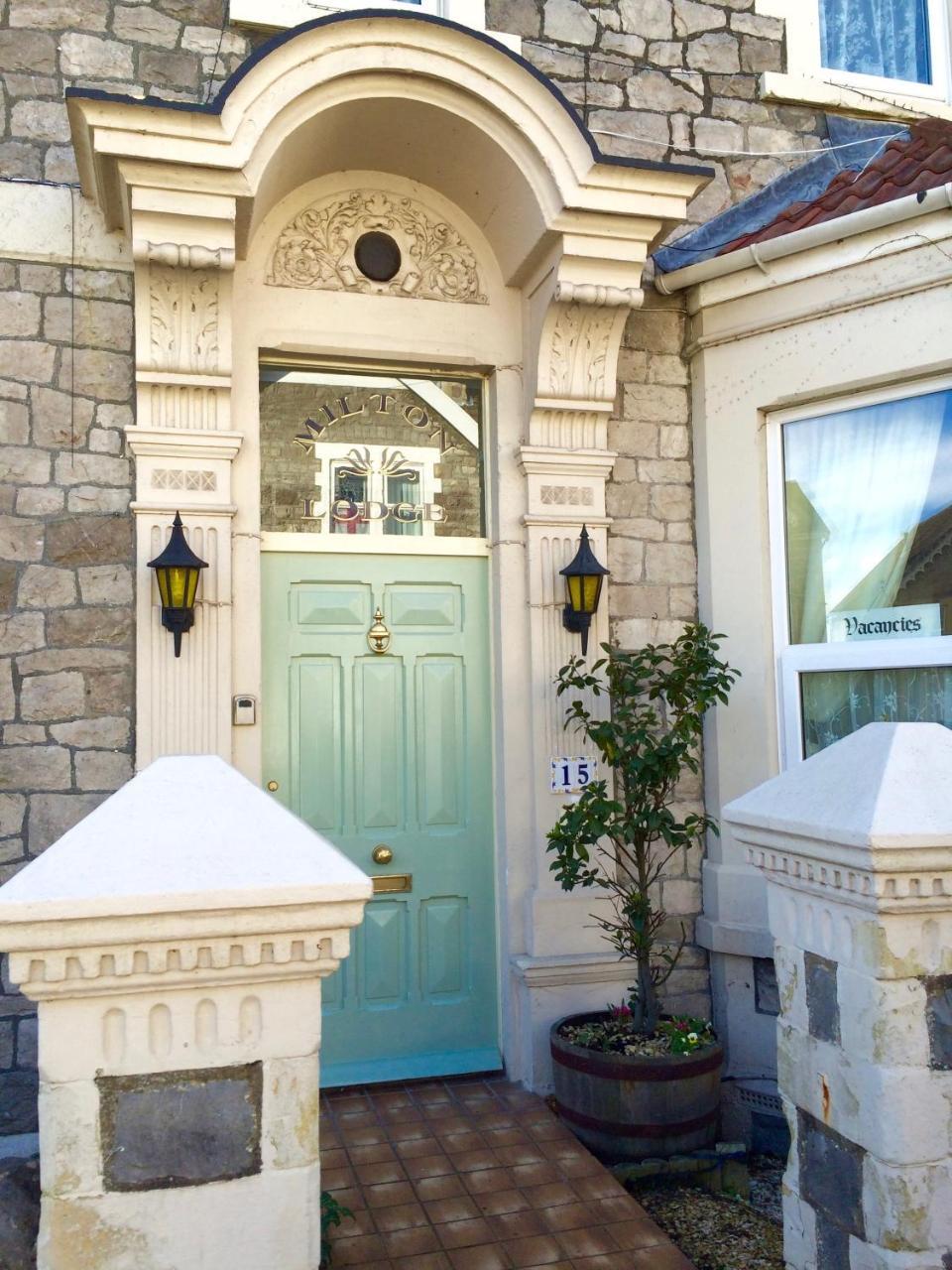 Milton Lodge ويستون سوبر مير المظهر الخارجي الصورة